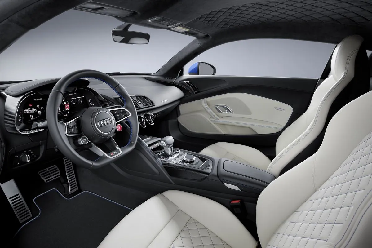 Audi-R8-4 