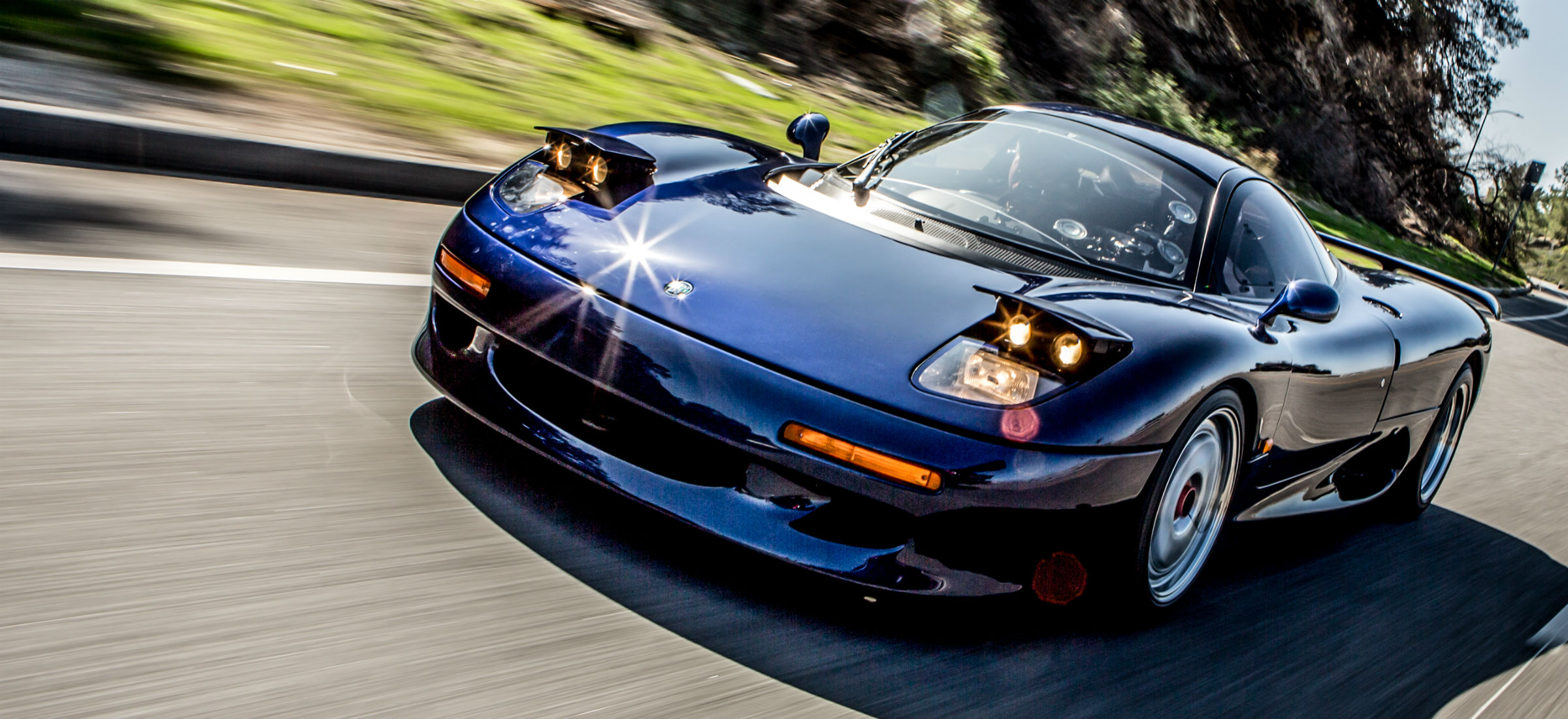 Jaguar XJR-15 - historia niezwykłego modelu brytyjskiej marki