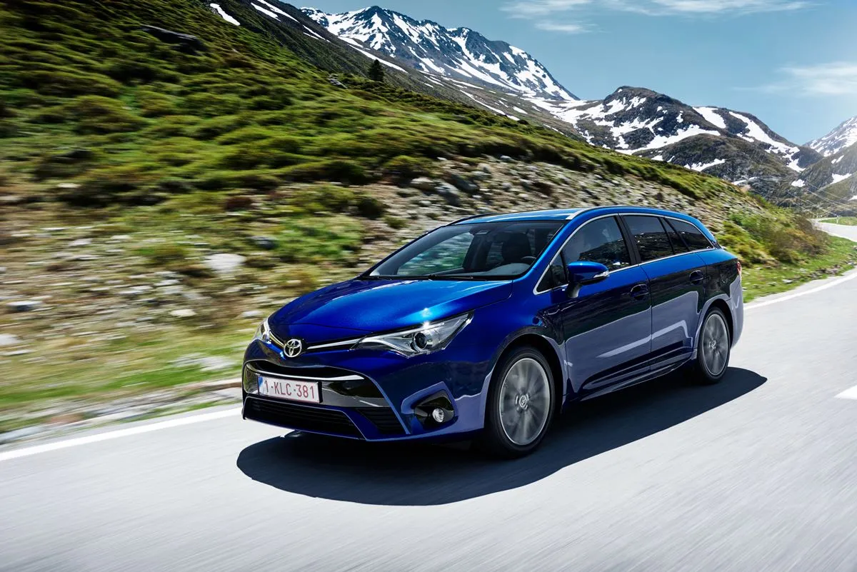 Toyota-Avensis-3