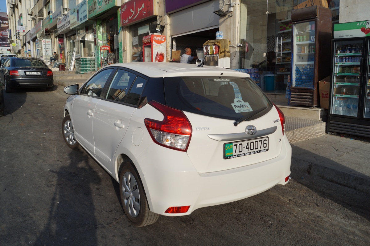 Jordania Miks Toyota Yaris 