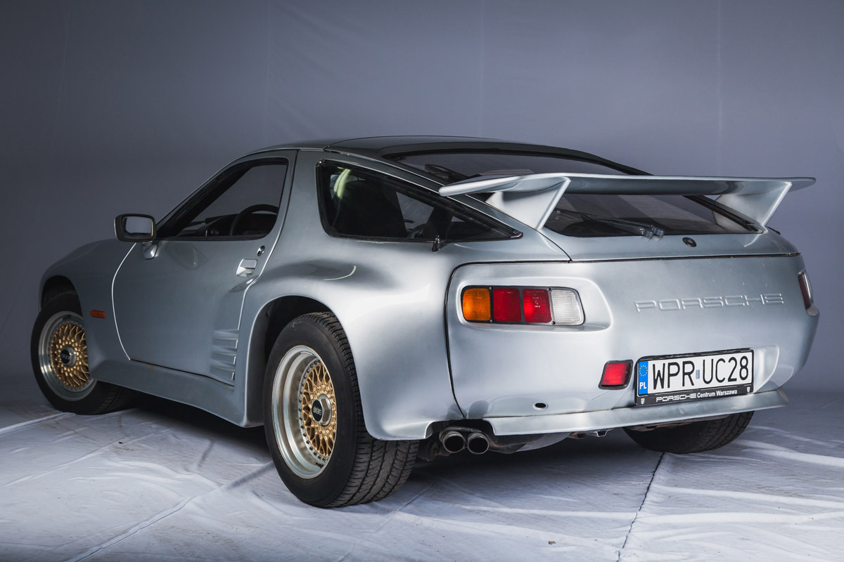 Porsche 928 
