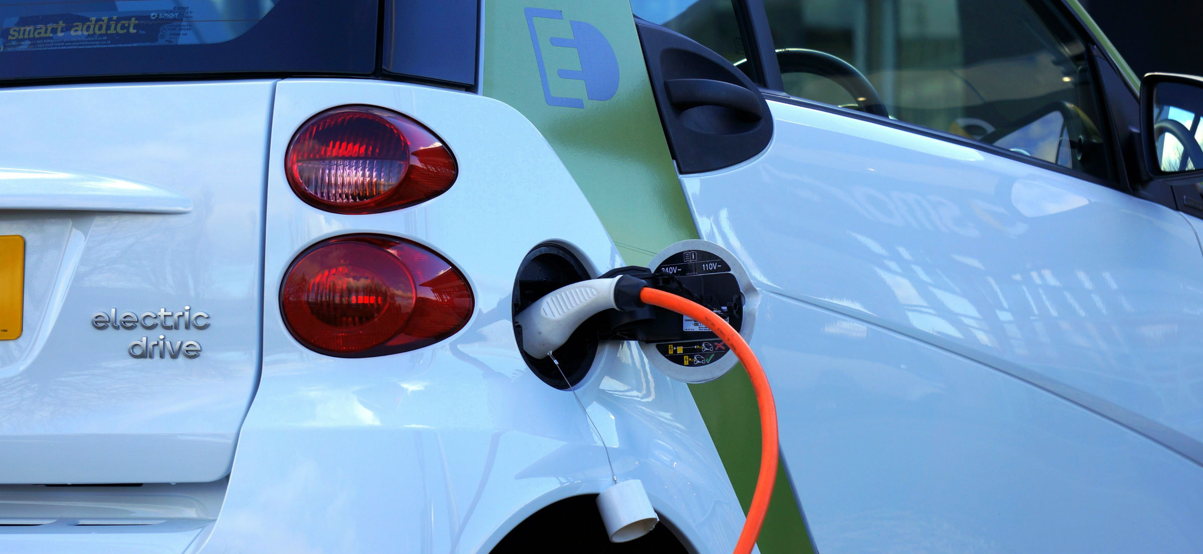 tablice rejestracyjne samochód elektryczny