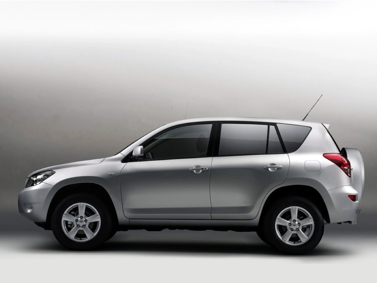 Toyota RAV4 III 