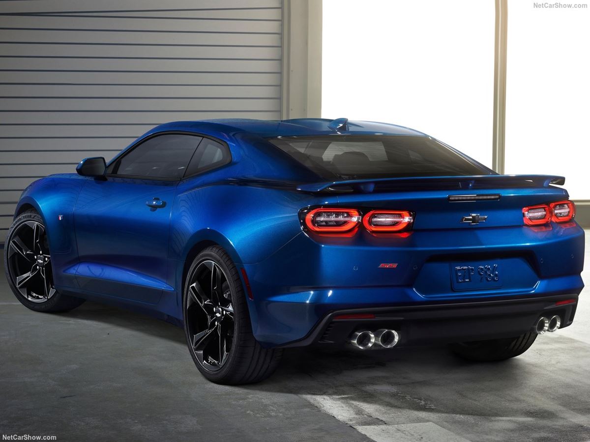 2019-Camaro-3