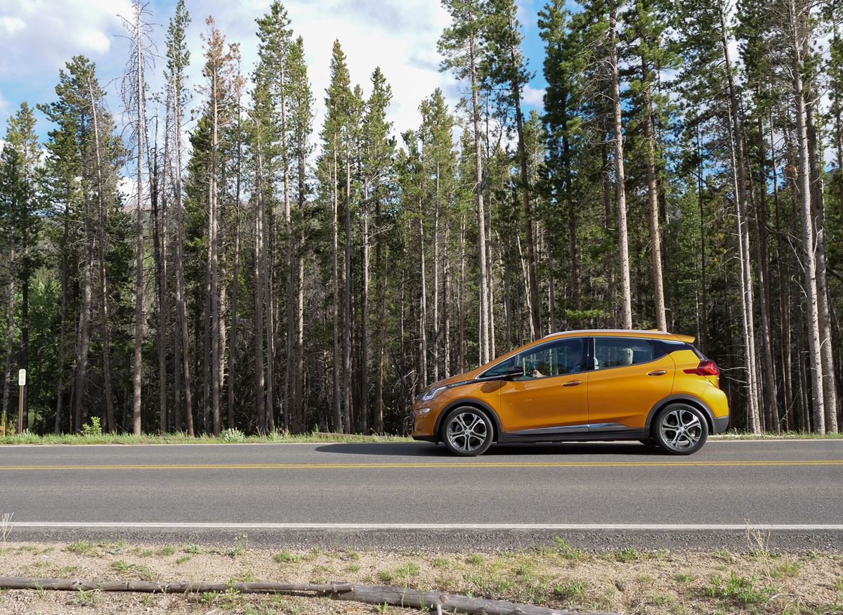 2017-Chevrolet-Bolt-EV