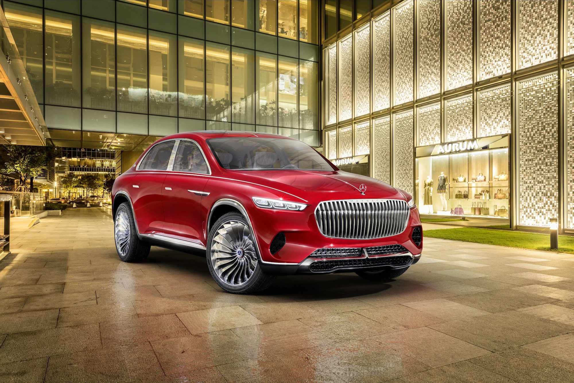 Mercedes: planujemy okroić gamę modelową. Również Mercedes: ale najpierw dodamy do niej SUV-o-sedany