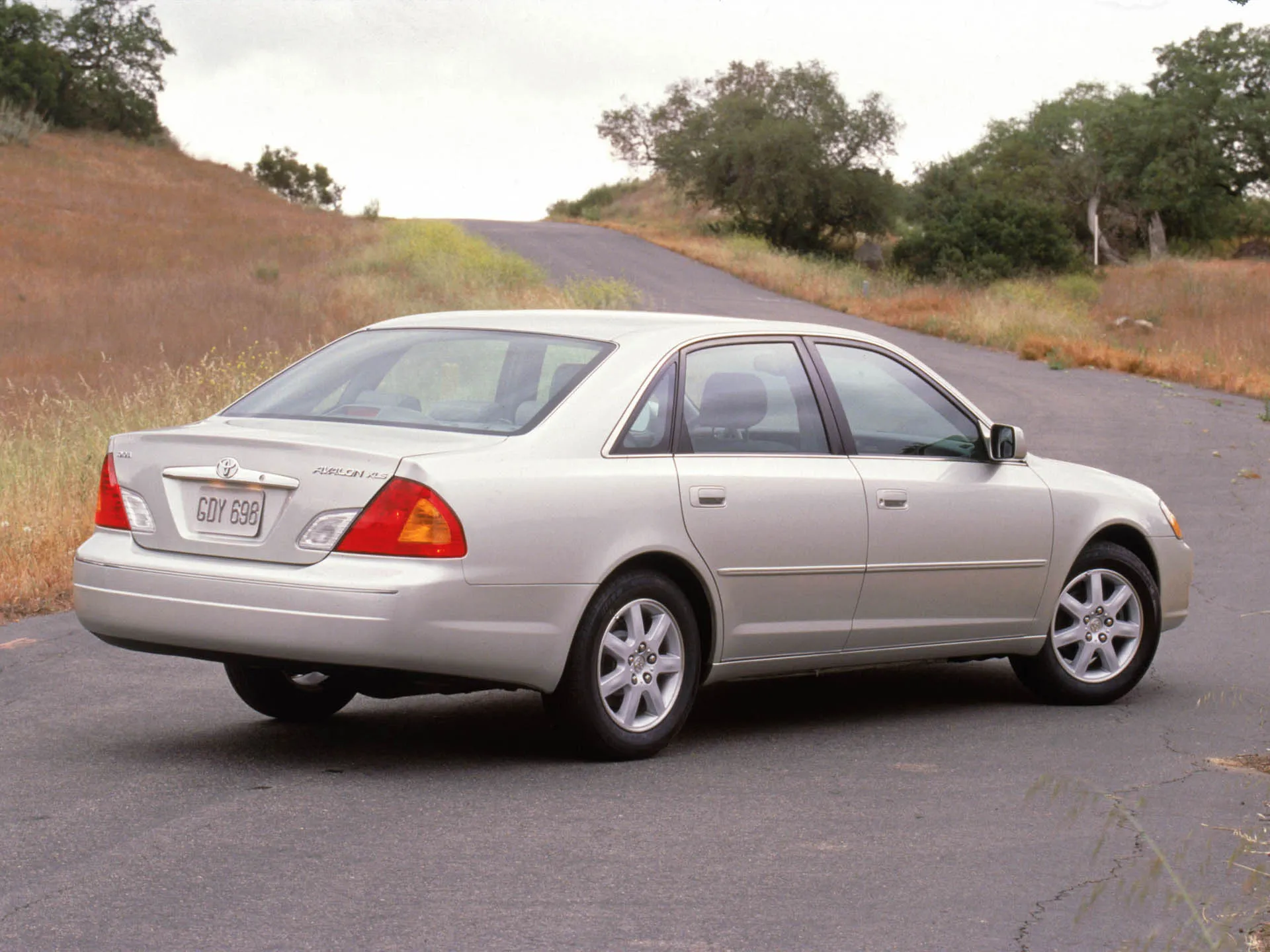 Toyota-Avalon-1