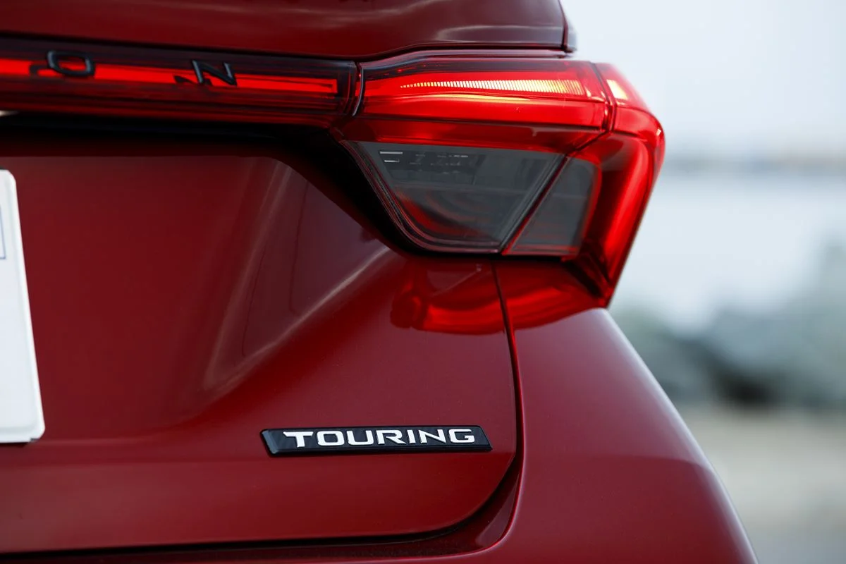 Toyota-Avalon-2019-3
