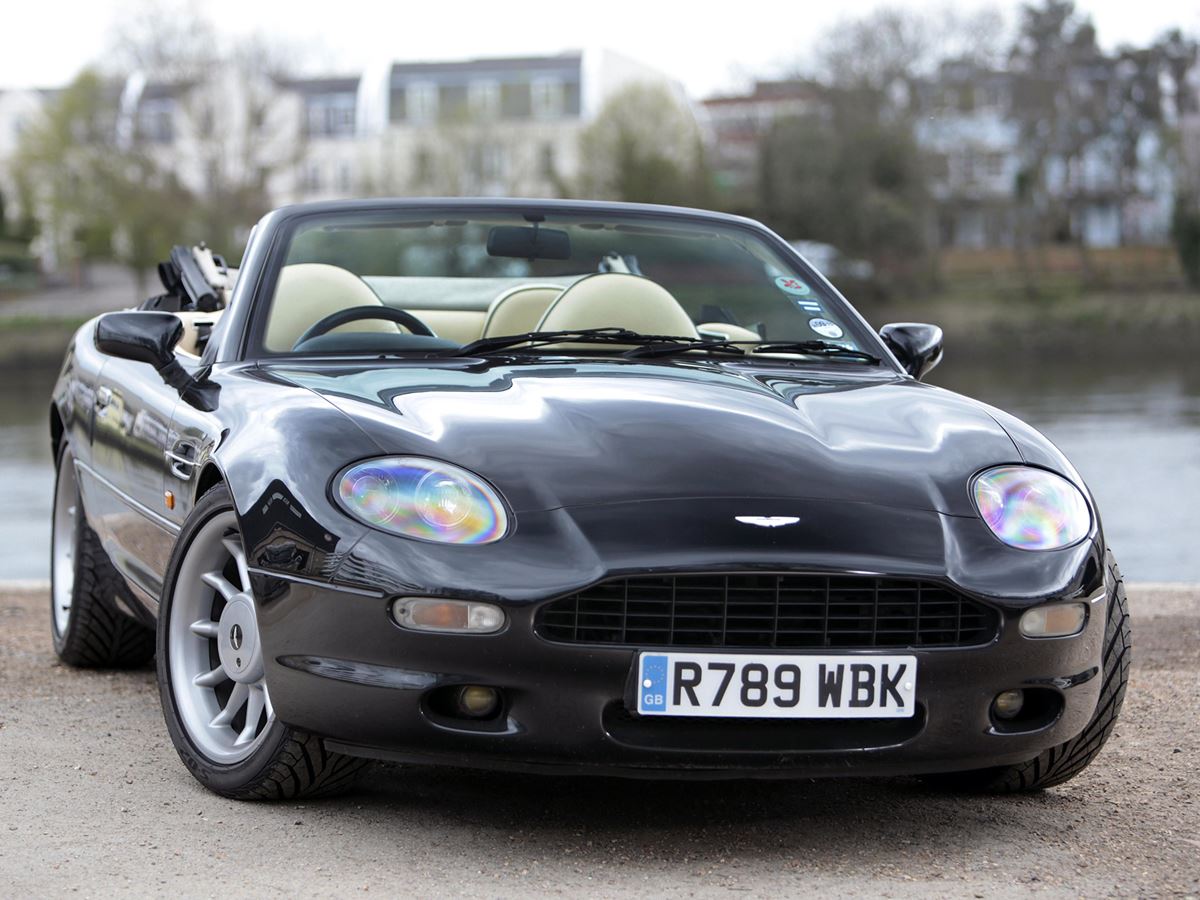 aston-martin-db7