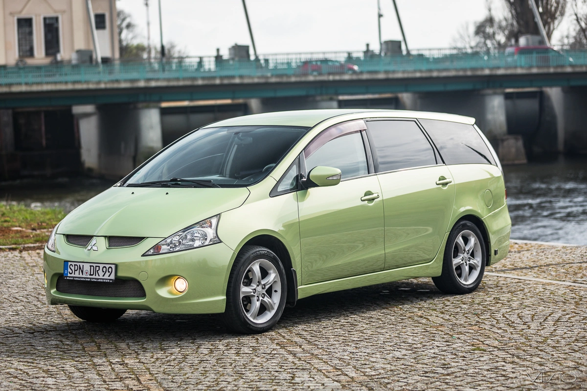 Mitsubishi Grandis