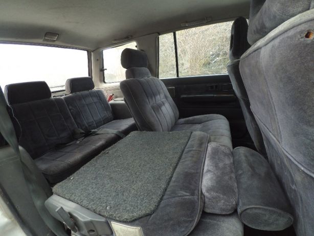 mitsubishi-space-wagon-1