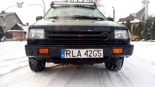 mitsubishi-space-wagon-2 