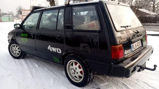 mitsubishi-space-wagon-3 