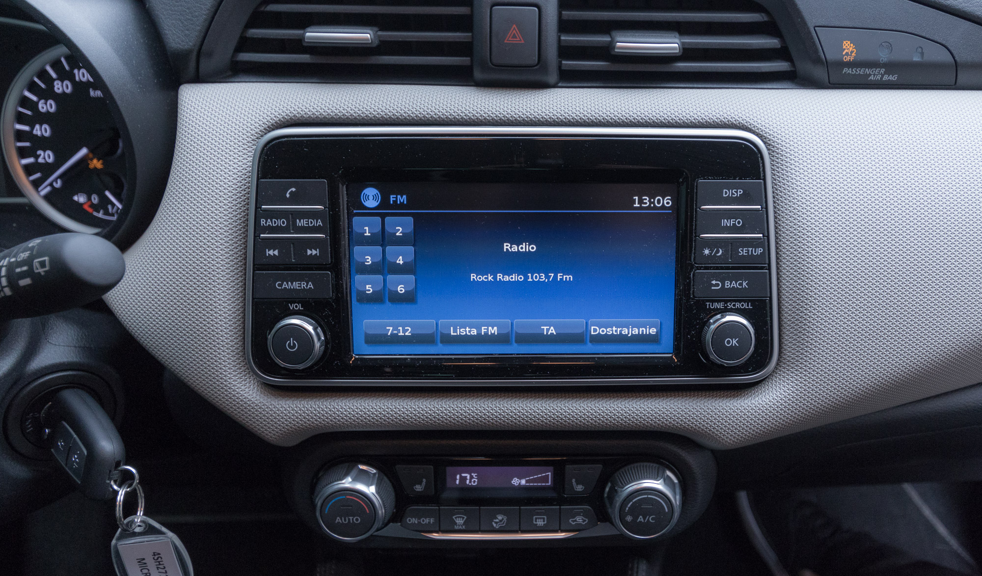 Nissan Micra 1.0 test 