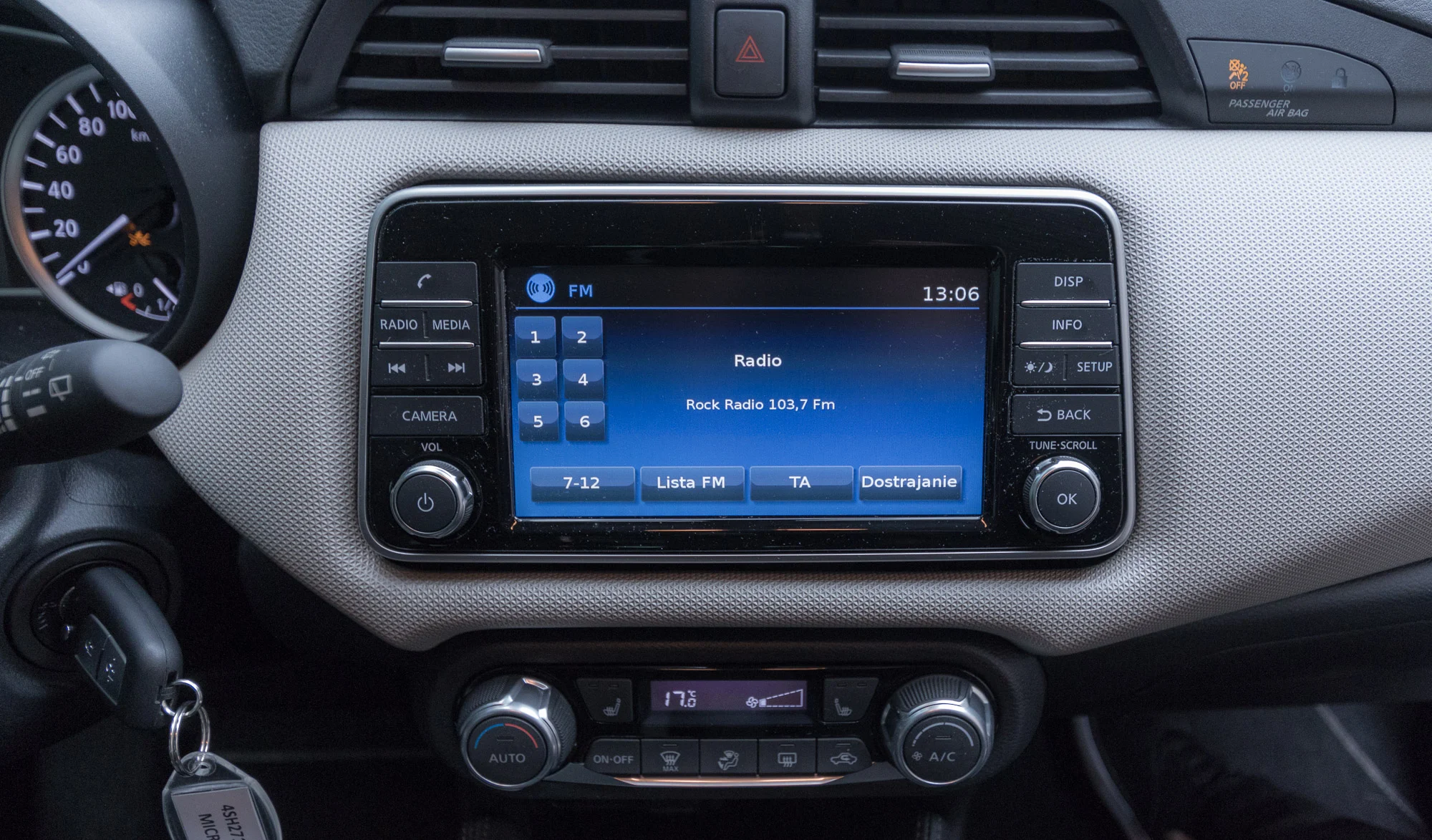 Nissan Micra 1.0 test 
