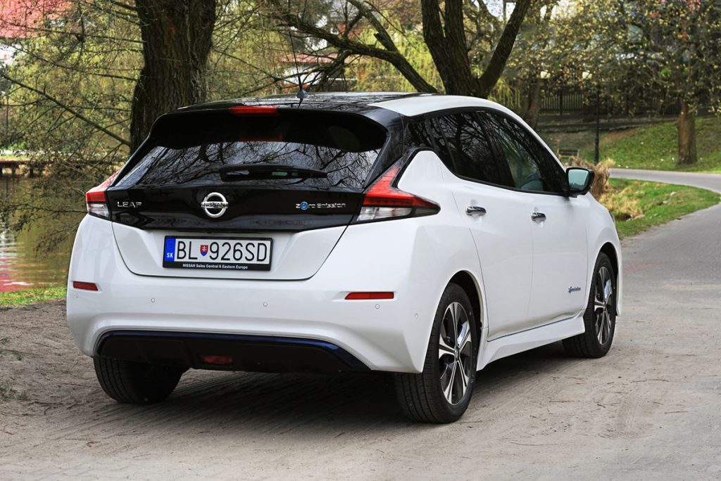nissan_leaf_15 