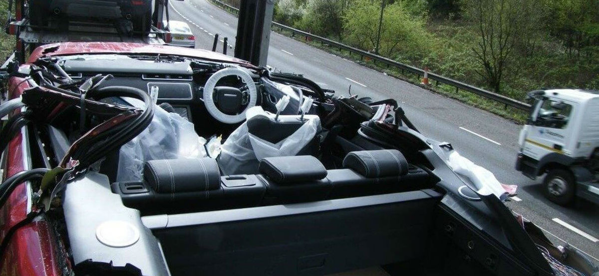 Niechcący powstał Range Rover Velar Cabrio