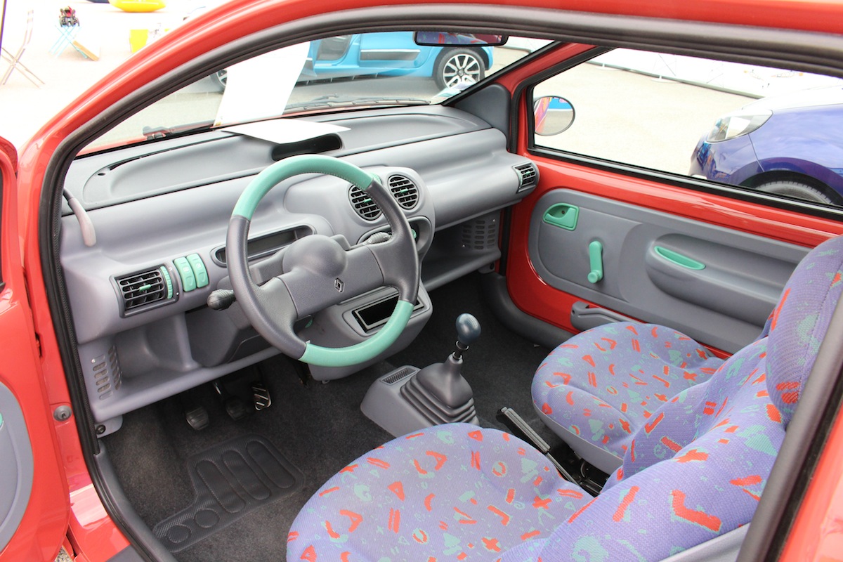 Renault Twingo interior 