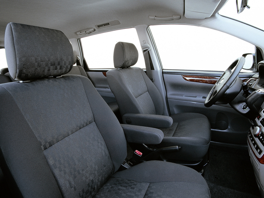Toyota Avensis Verso 