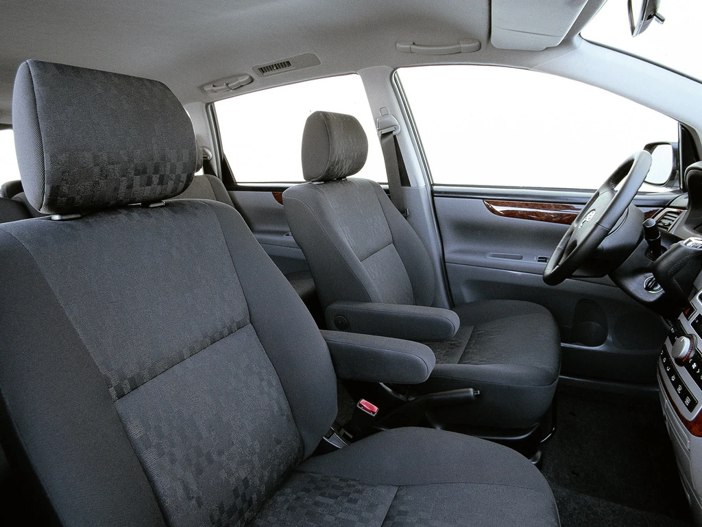 Toyota Avensis Verso 
