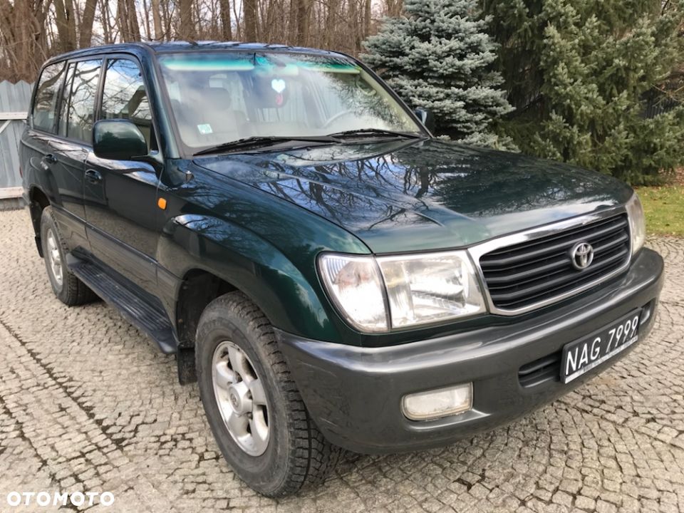 Toyota Land Cruiser 