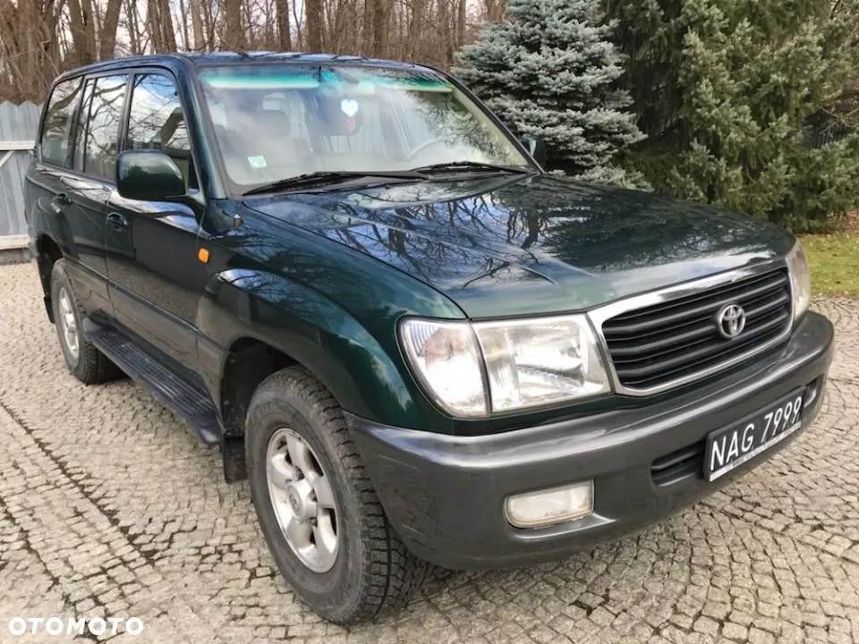 Toyota Land Cruiser 