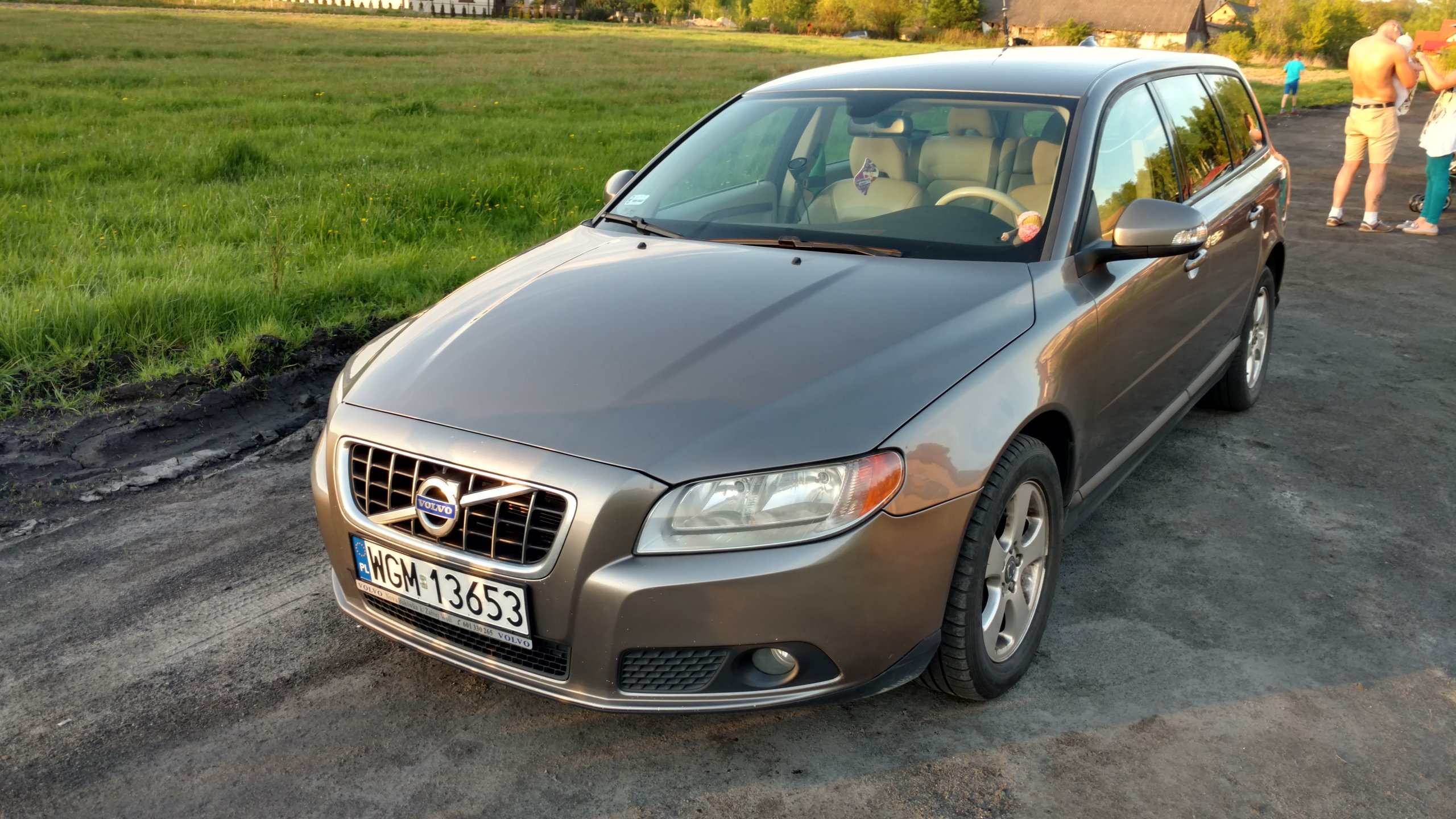 Volvo V70 