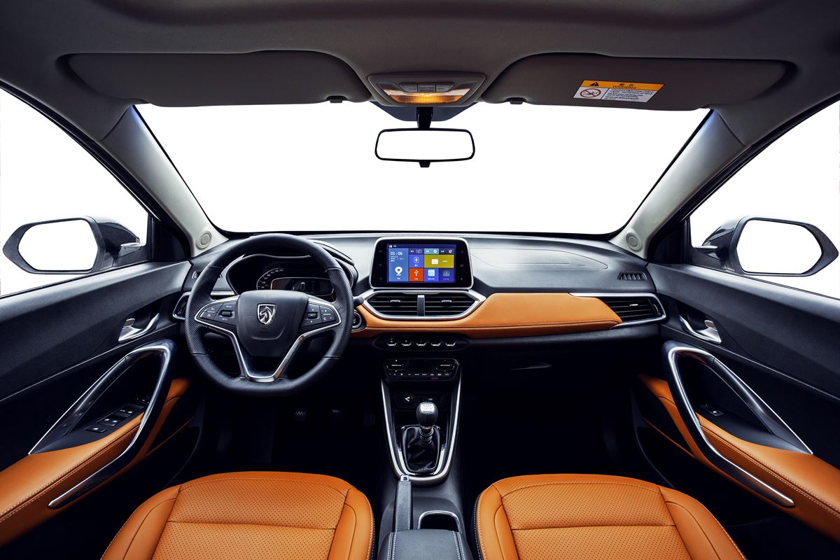 Baojun-510-wnetrze 