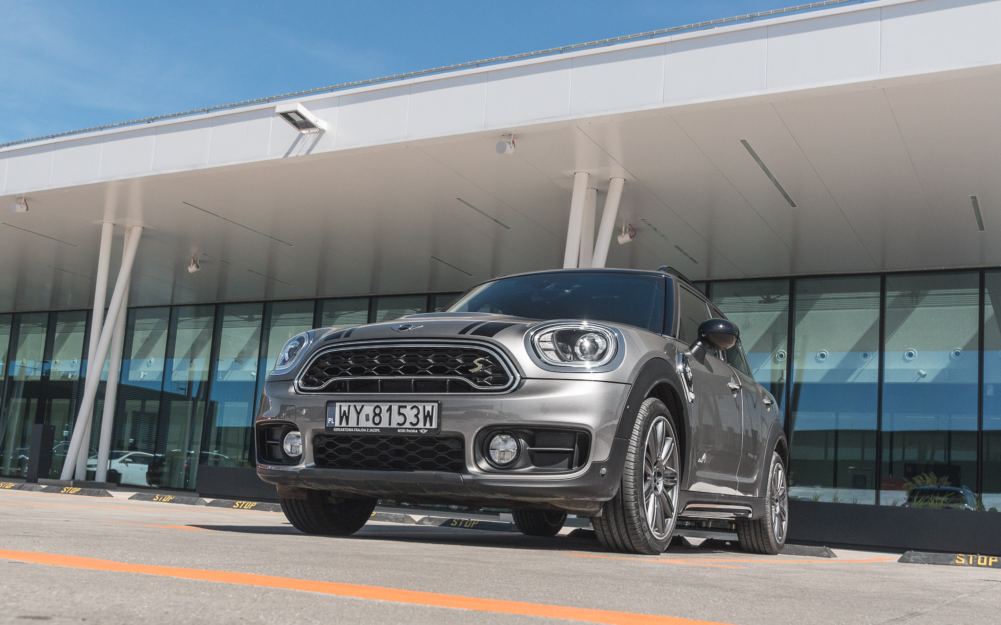 MINI-Countryman-Cooper-S-E-ALL4-11 
