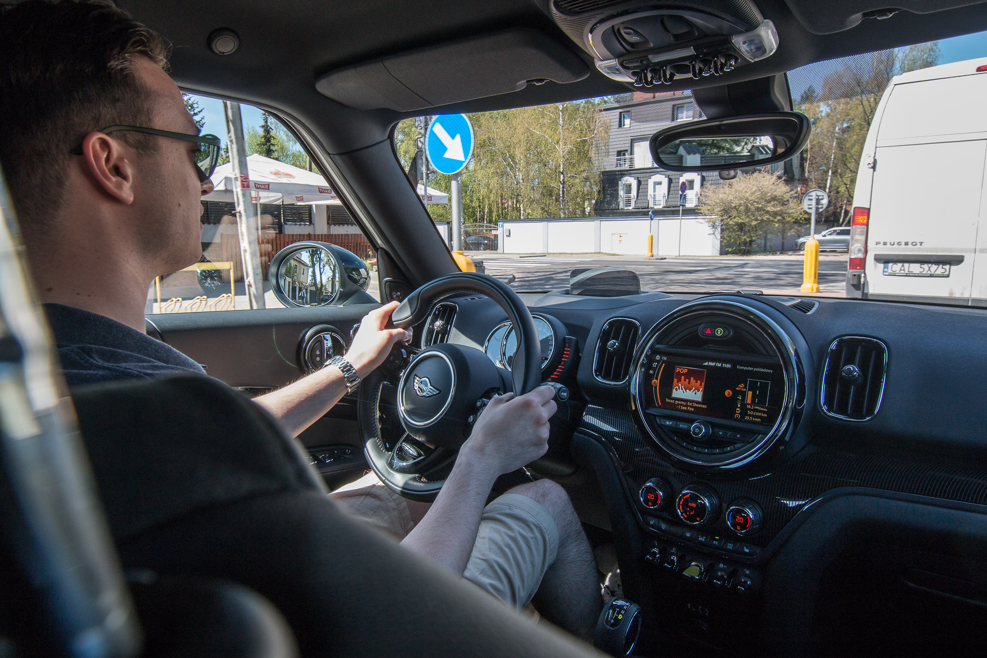 MINI-Countryman-Cooper-S-E-ALL4-9