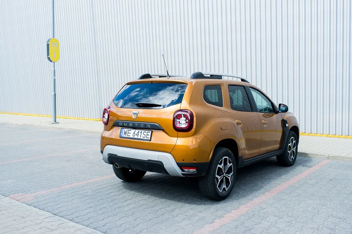 Porownanie-Dacia-Duster-8