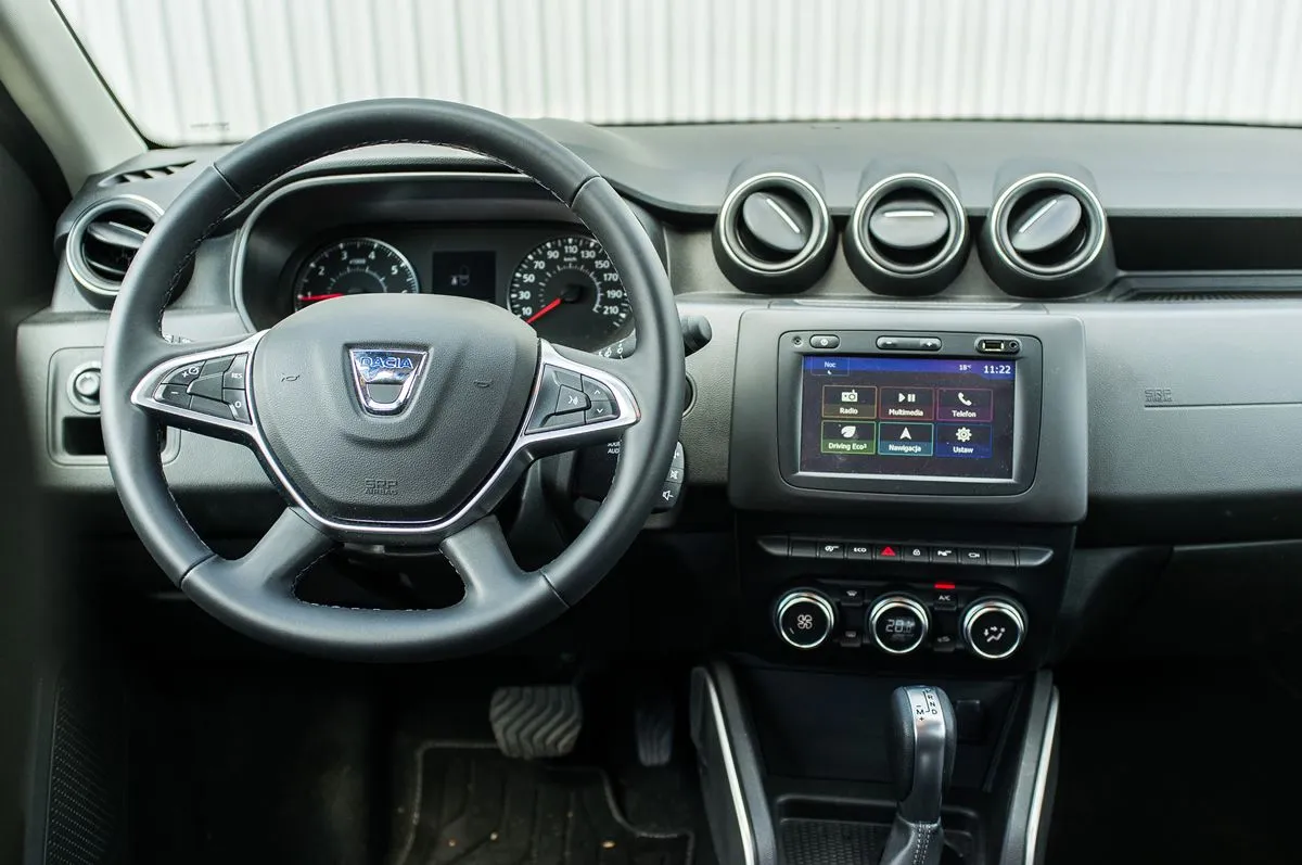 Porownanie-Dacia-Duster-12