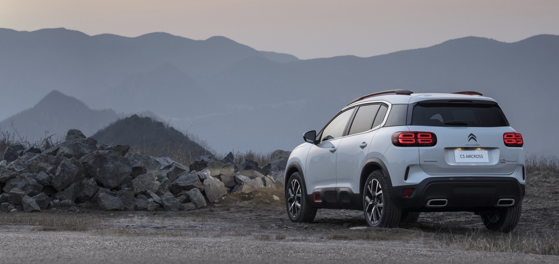 Citroen C5 staje się SUV-em i dostaje przyrostek Aircross: w Europie od 24 maja