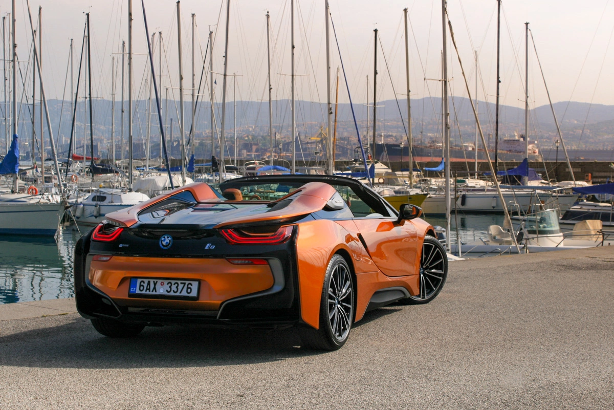 bmw-i8-roadster-1 