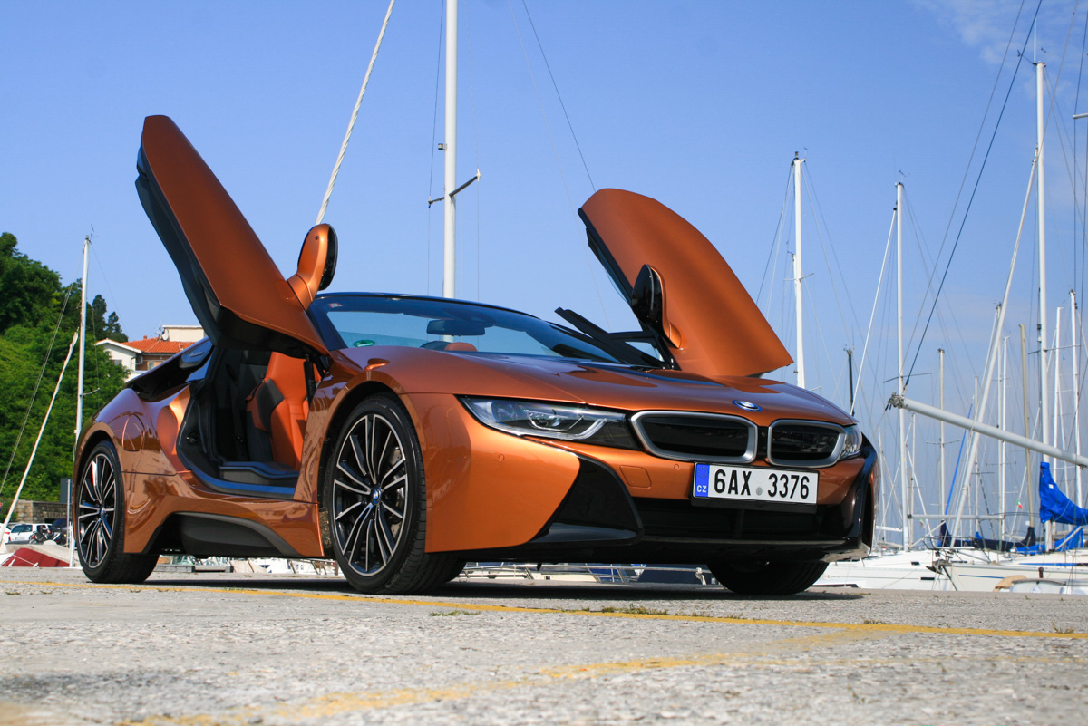 bmw-i8-roadster-11 