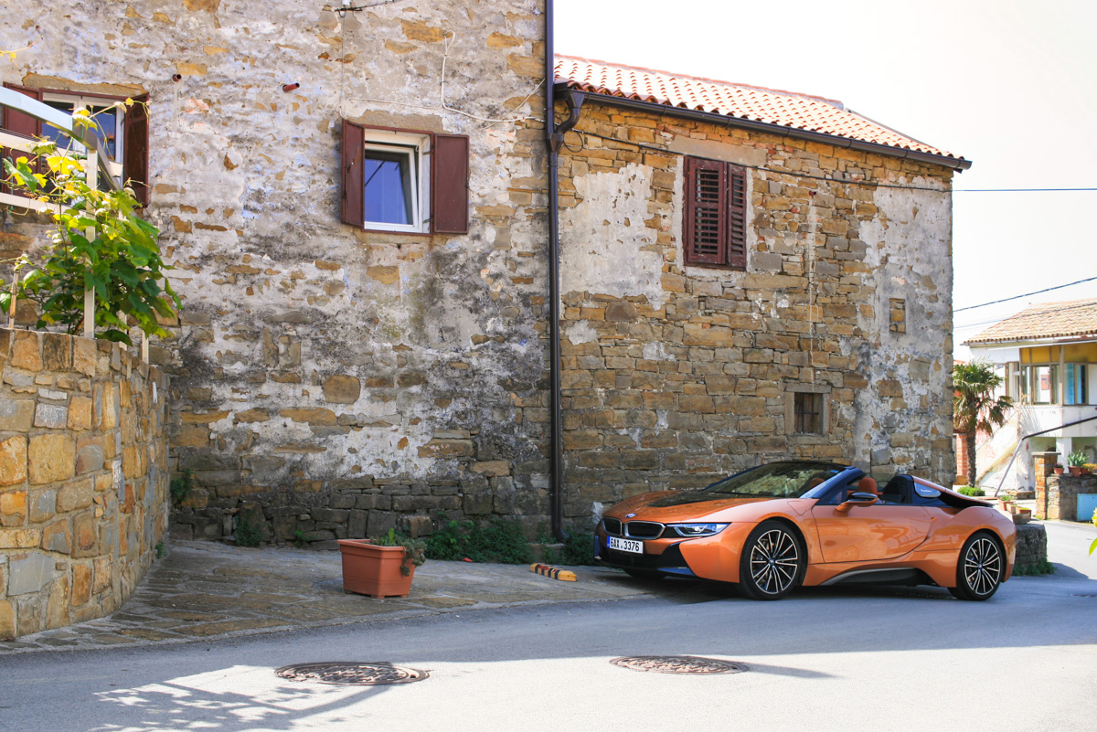 bmw-i8-roadster-15 