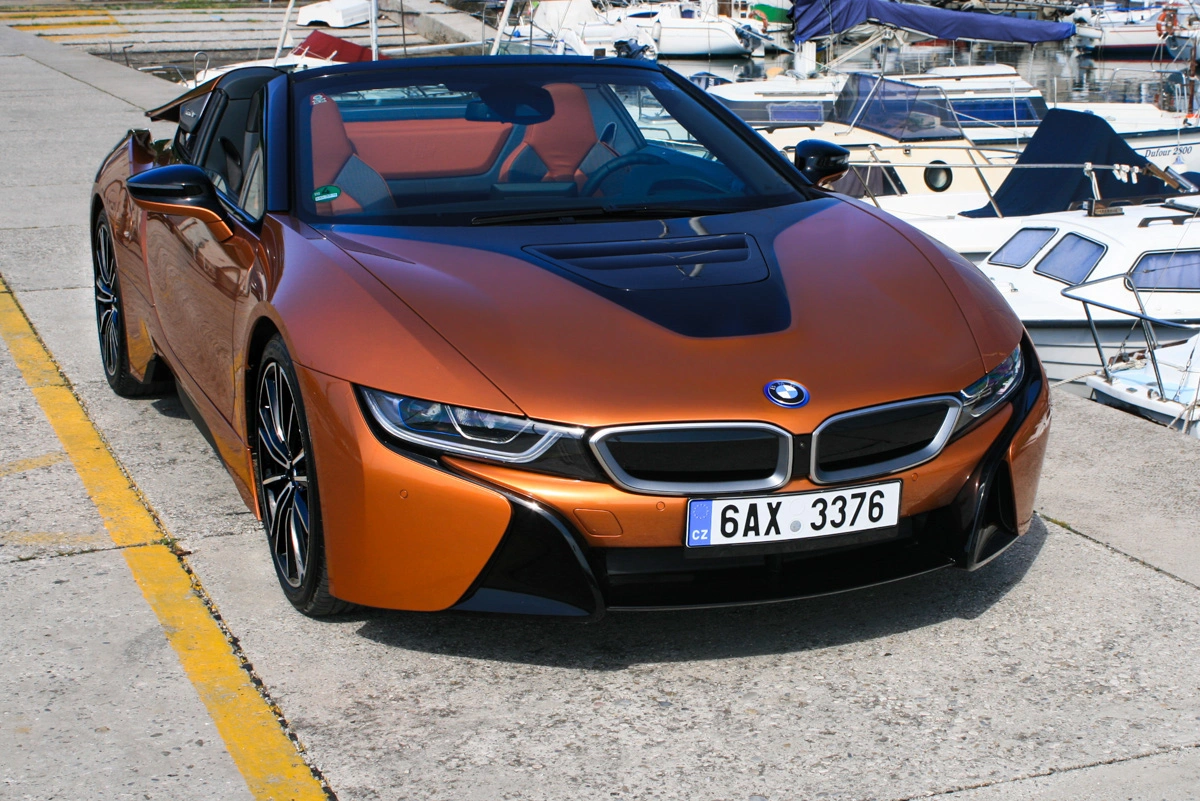 bmw-i8-roadster-9 