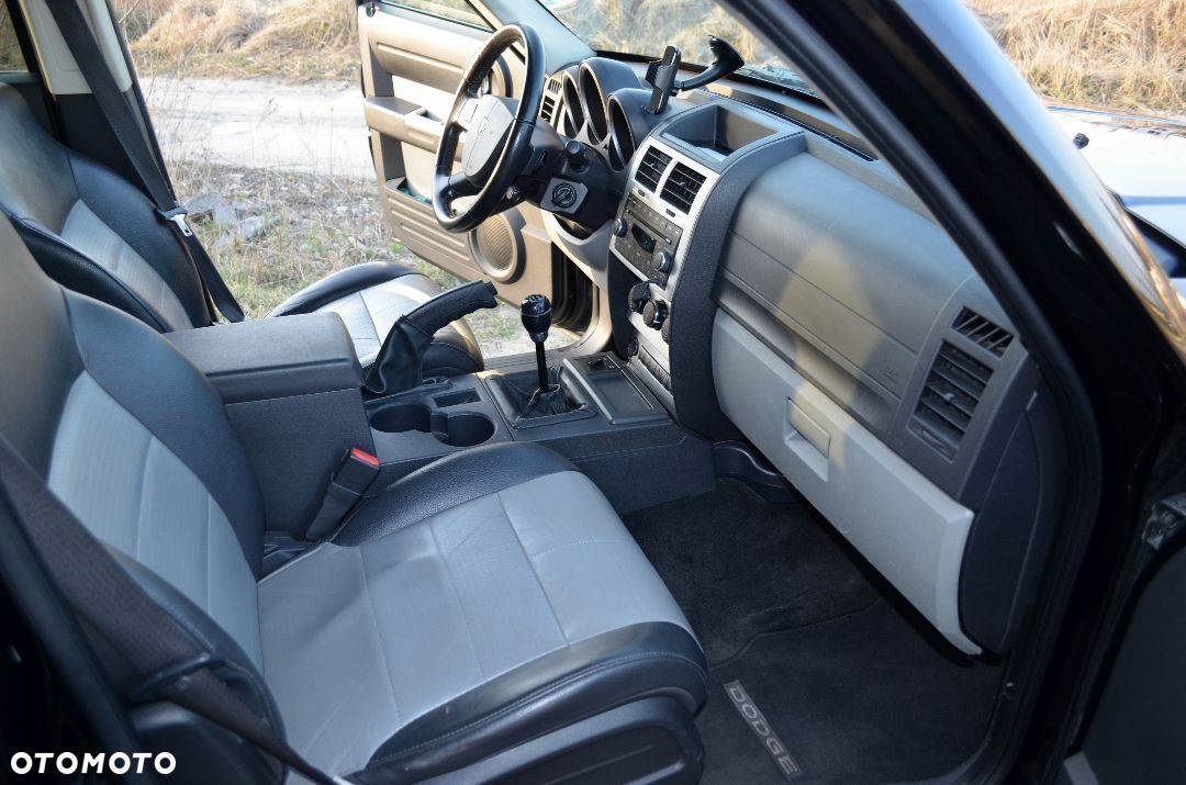 Dodge Nitro 