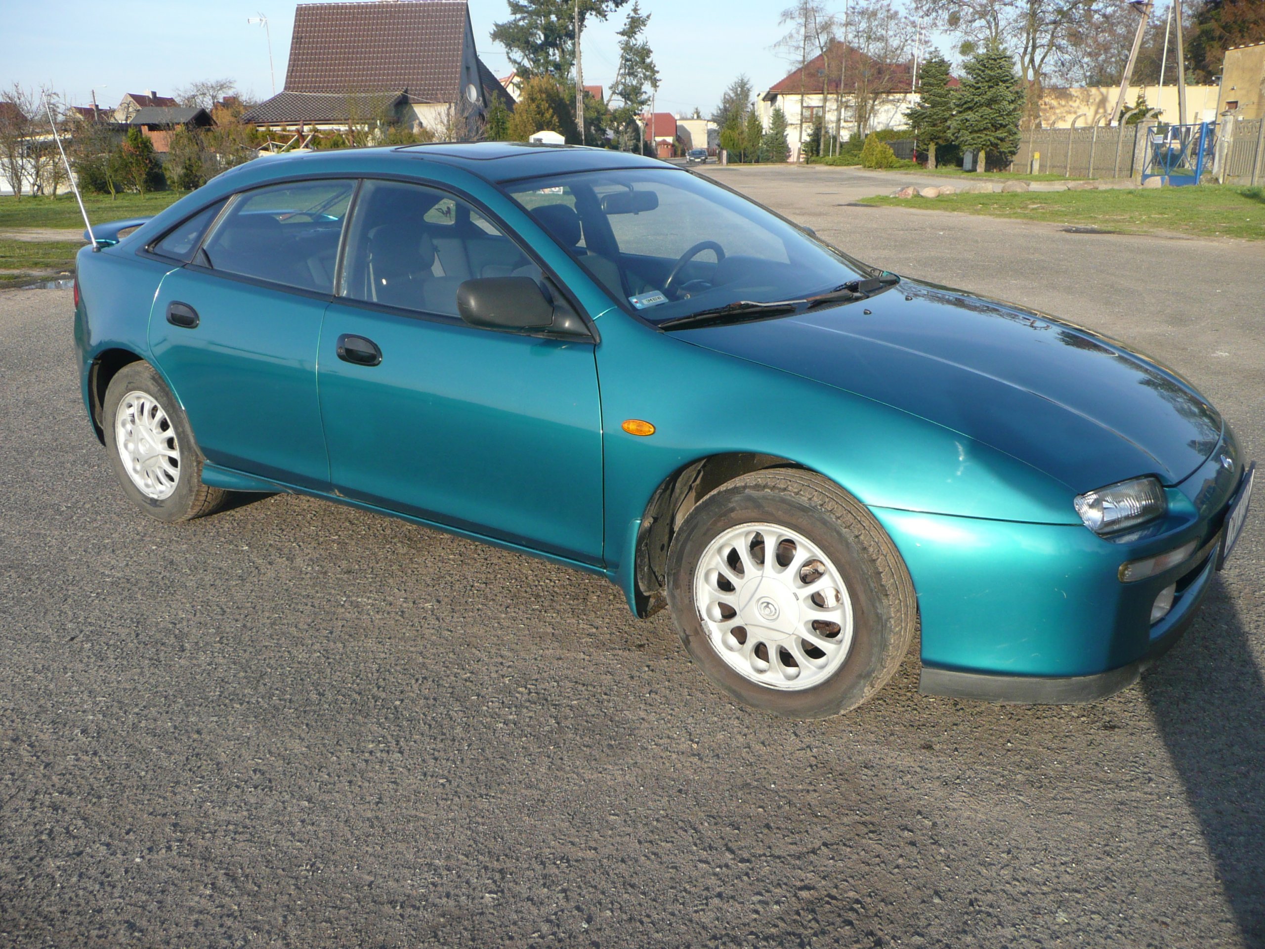 Mazda 323F