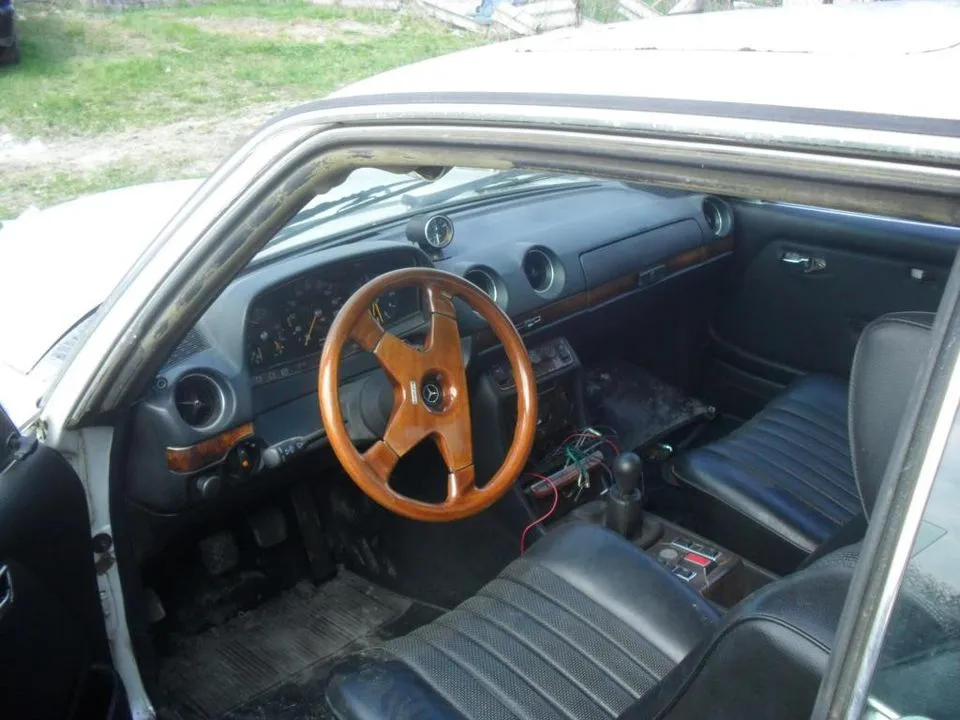 Mercedes W123