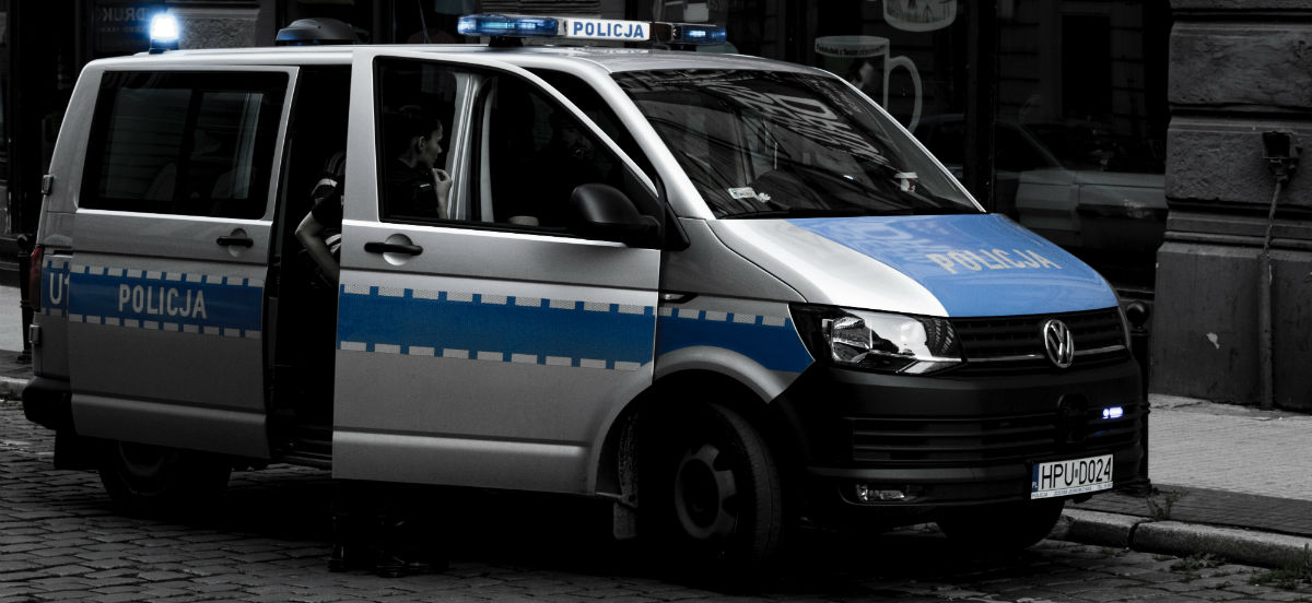 zniszczenie szyby 