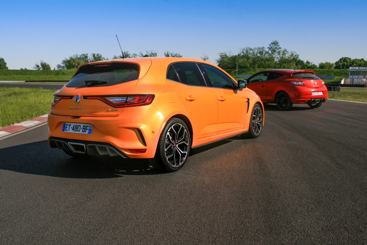 renault-megane-rs-16