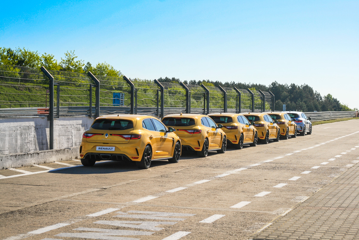 renault-megane-rs-21 