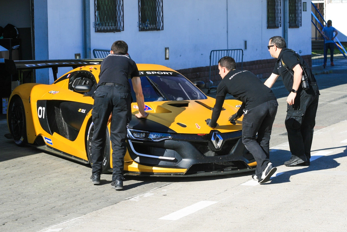 renault-megane-rs-38