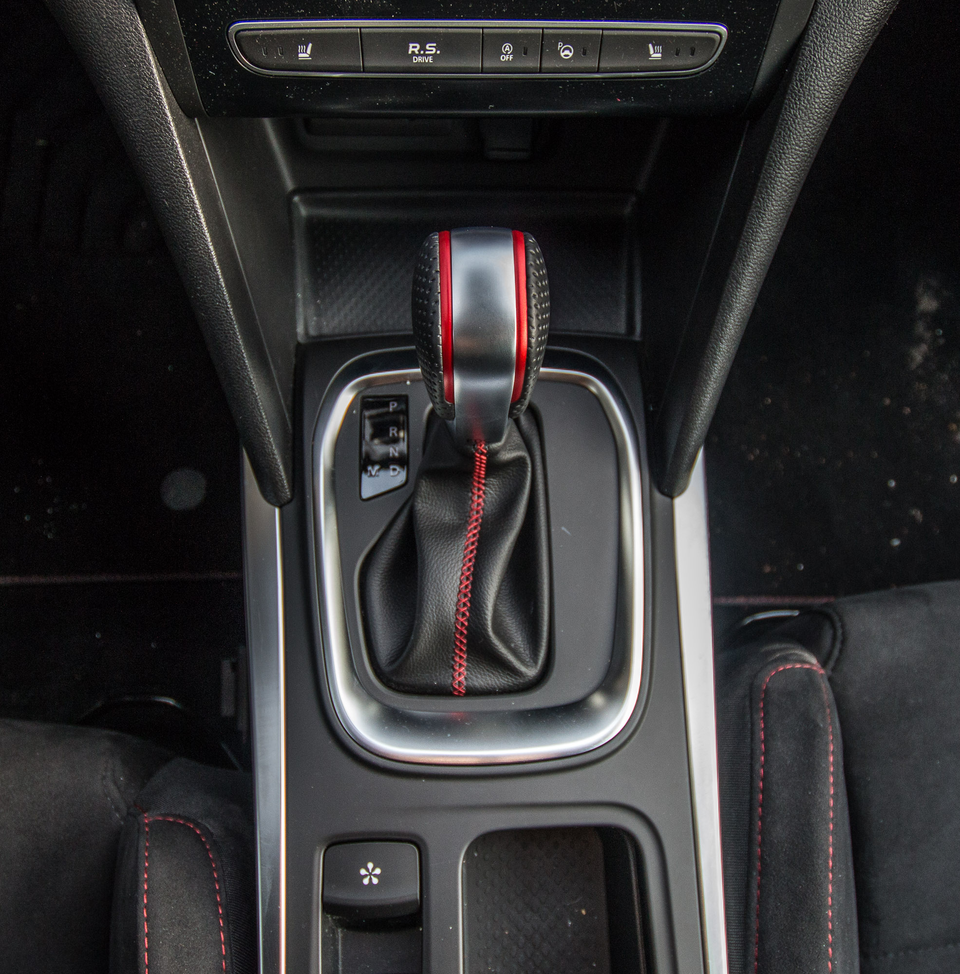 renault-megane-rs-40 