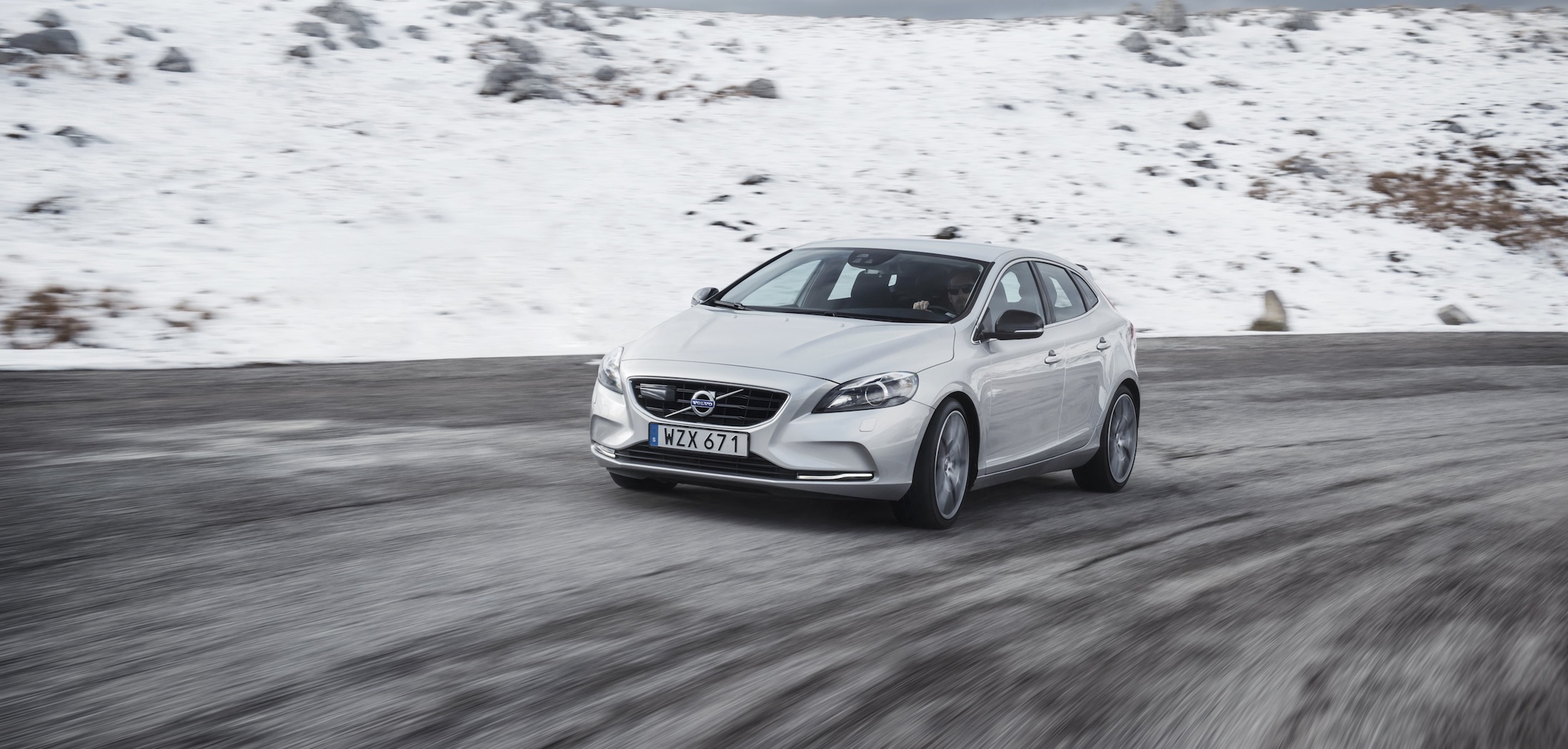 Kup nowe auto kompaktowe z zapasów dealera – oszczędzisz do 50 tys. zł