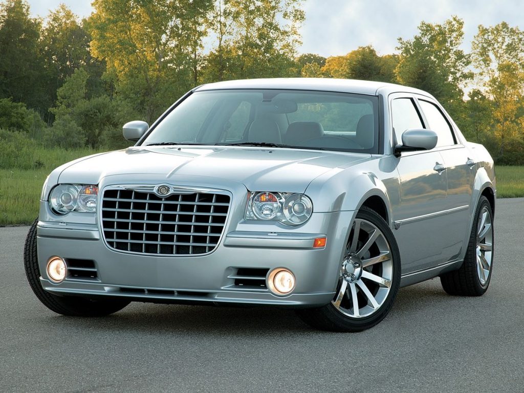 Chrysler-300C-SRT8