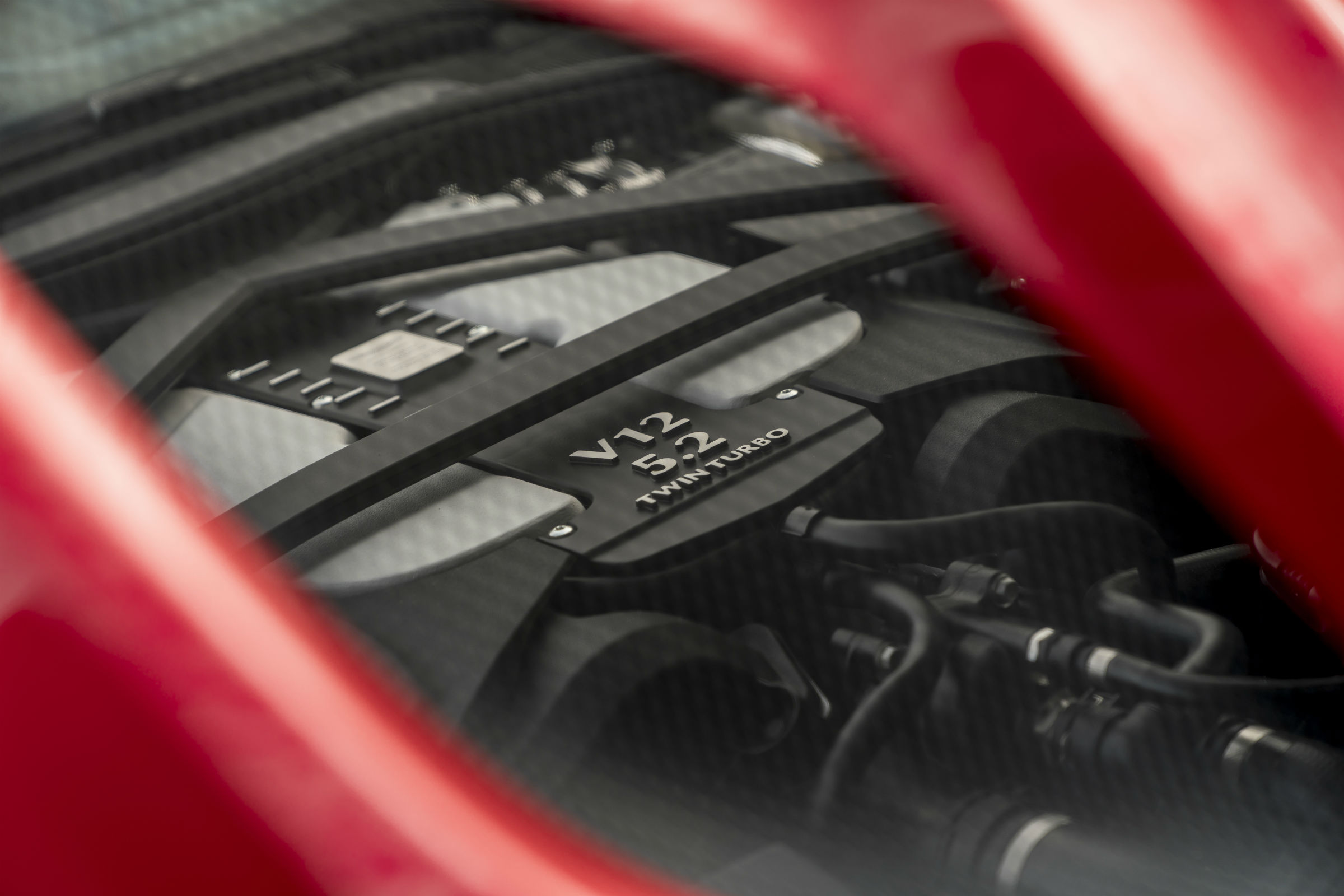 Aston Martin DBS Superleggera 