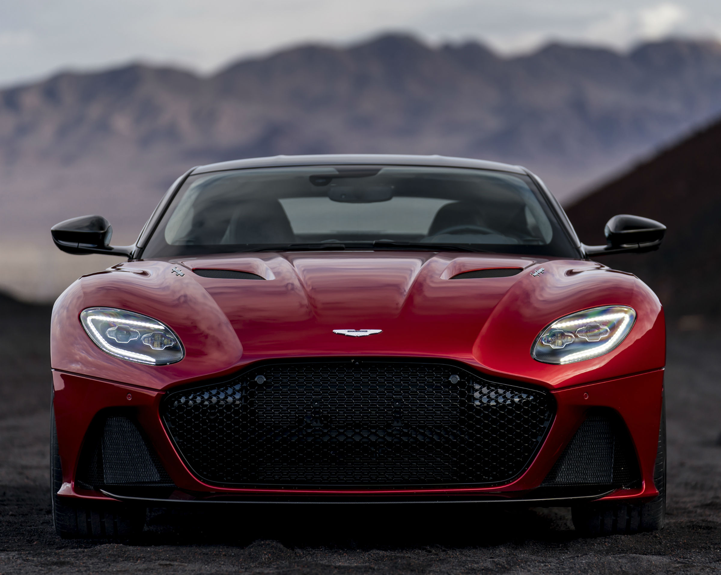 Aston Martin DBS Superleggera 