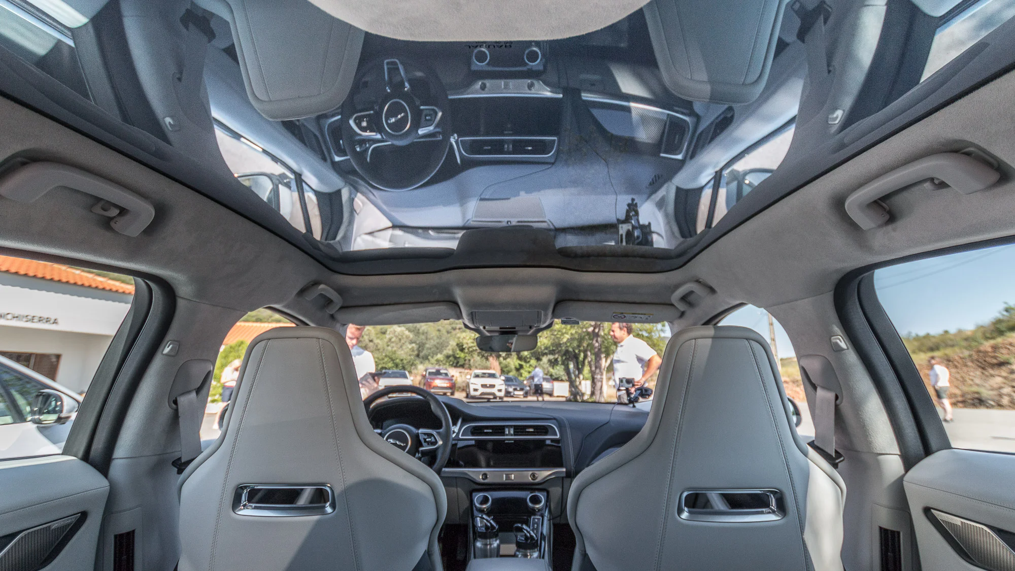 Jaguar-I-Pace-27 
